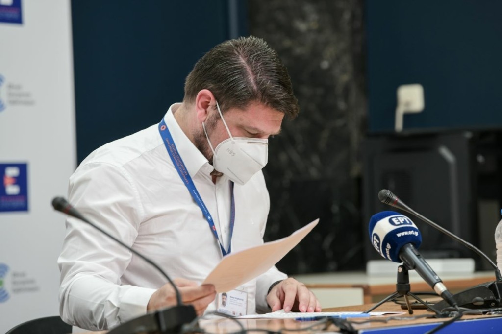 Χαλαρώνει η απαγόρευση κυκλοφορίας από το Σάββατo – Αρχίζει η μουσική στην εστίαση