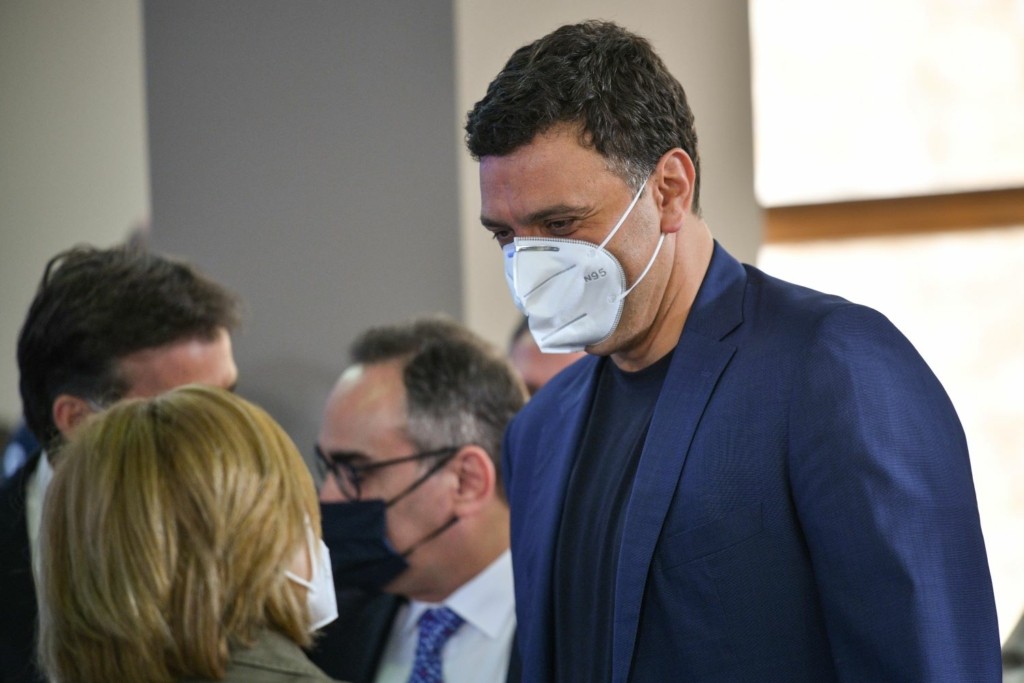 Νέο κάλεσμα Κικίλια για μαζικό εμβολιασμό – “Έτσι παίρνουμε τις ζωές μας πίσω”