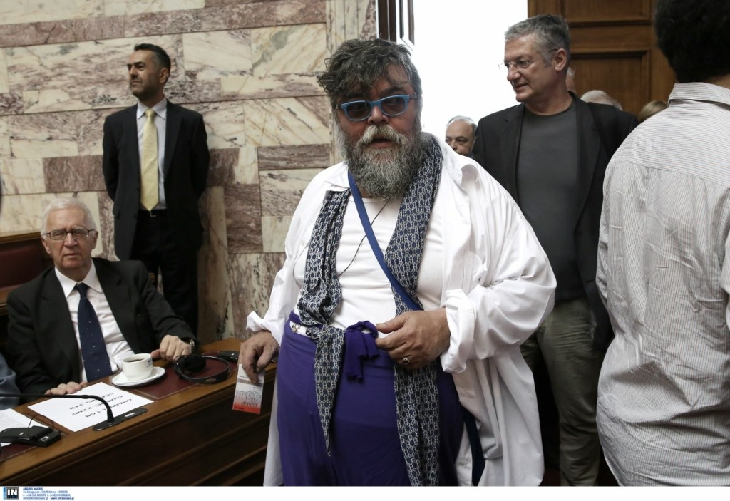 Ο Σταμάτης Κραουνάκης αδιαφορεί για τη δεύτερη θητεία του Τσίπρα και βαριέται τους πολιτικούς