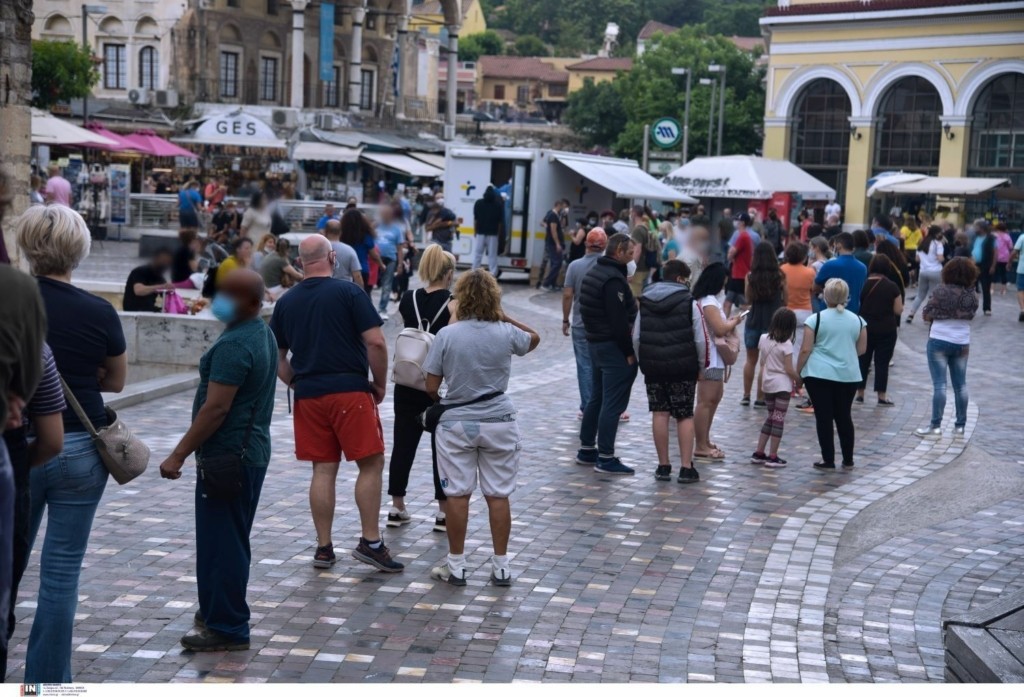 472 νέα κρούσματα – Πόσοι θάνατοι ανακοινώθηκαν