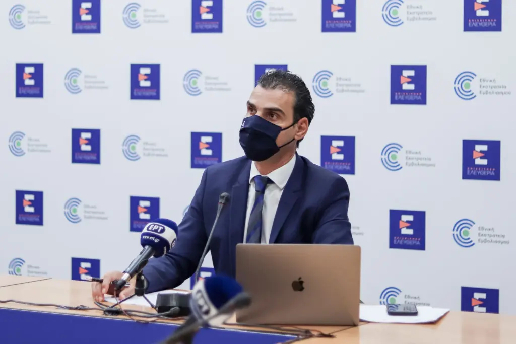 Τρία εκατομμύρια πολίτες έχουν εμβολιαστεί και με τις δύο δόσεις