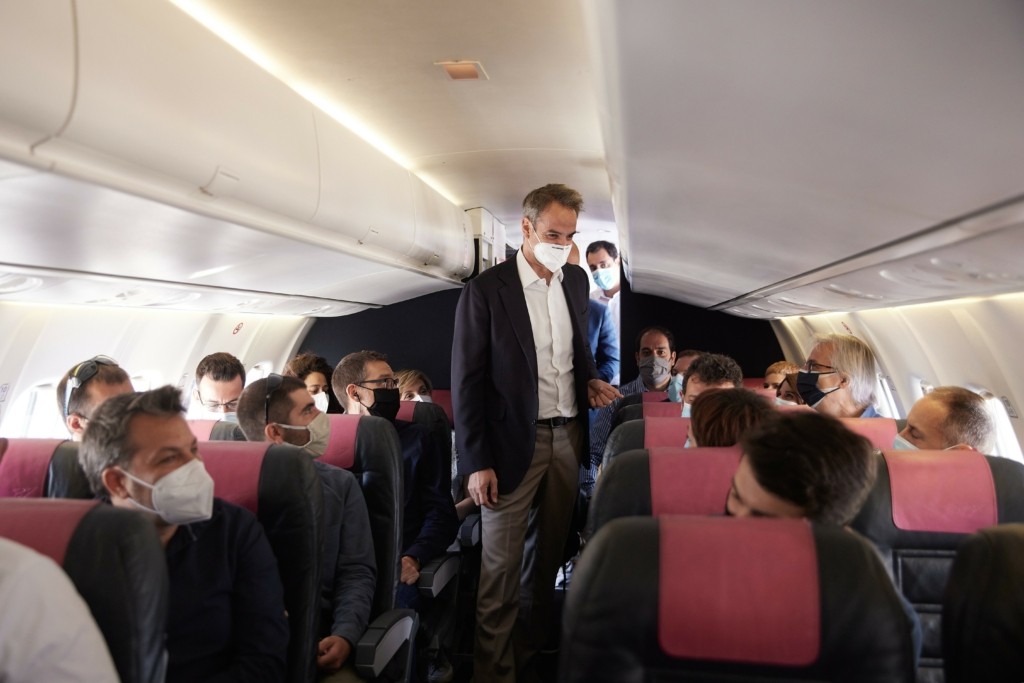 Η αργοπορία Μητσοτάκη για να φτάσει στην Αστυπάλαια και η καραμπόλα στην Αθήνα