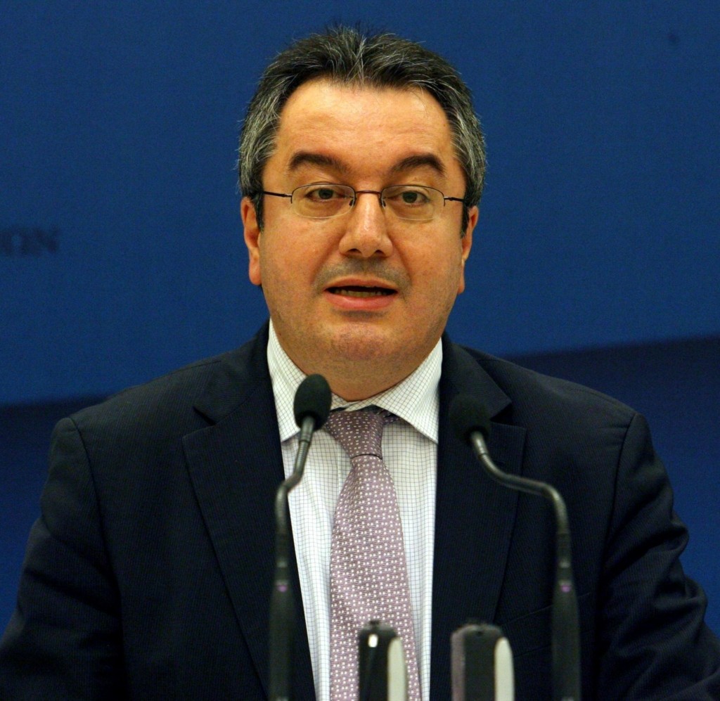 Μόσιαλος για την πορεία της πανδημίας – “Σχεδόν όλοι οι θάνατοι αφορούν ανεμβολίαστους”