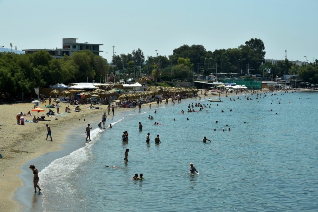 Πέντε υπέροχες παραλίες στην Αθήνα με δωρεάν είσοδο