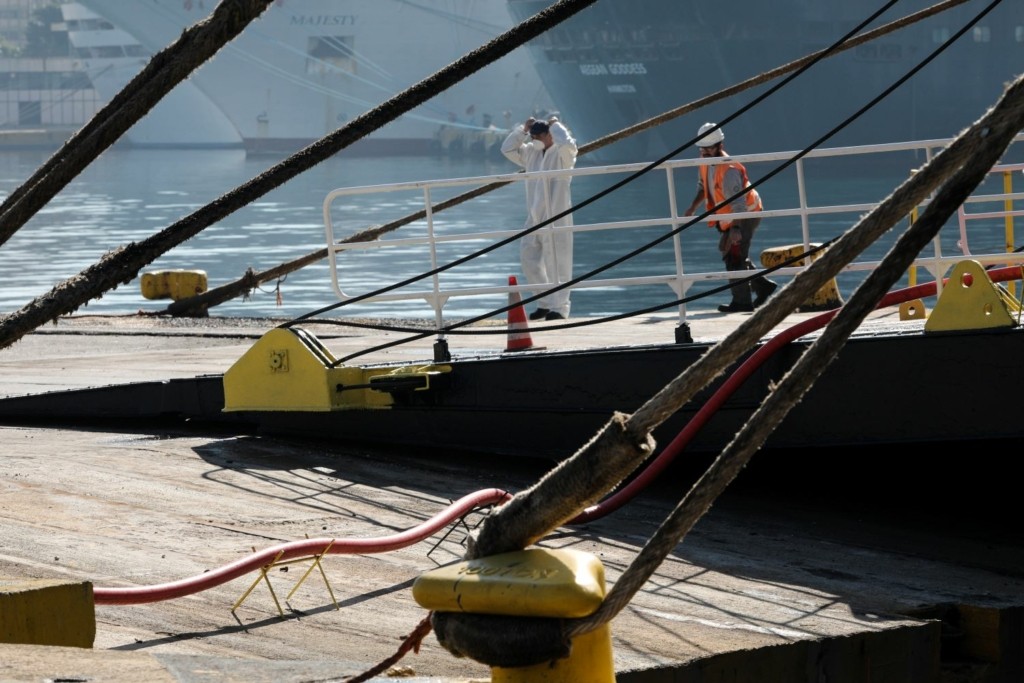Δεμένα τα πλοία στα λιμάνια λόγω της 24ωρης απεργίας στις 10 Ιουνίου