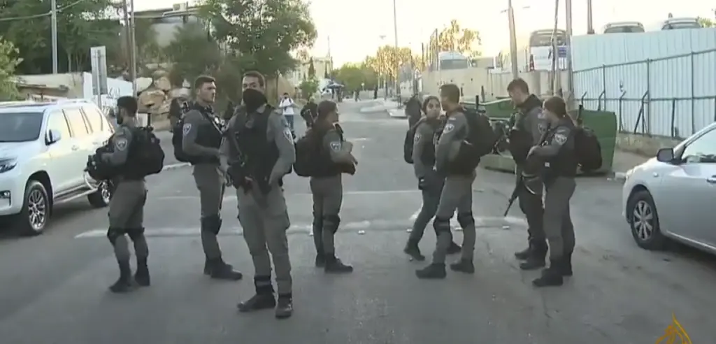 Η ισραηλινή αστυνομία συνέλαβε δύο αδέρφια αγωνιστές κατά της εκδίωξης  Παλαιστινίων από τα σπίτια τους
