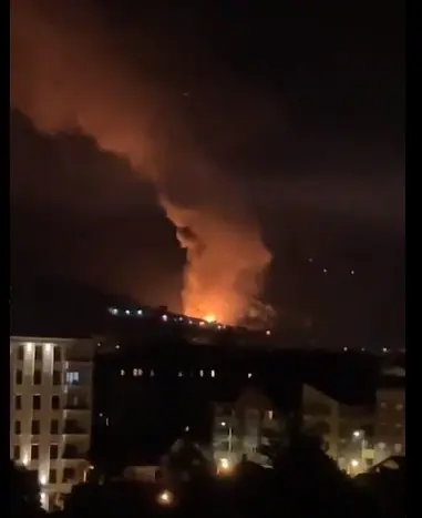 Τρομερές εκρήξεις σε εργοστάσιο πυρομαχικών στη Σερβία – Πληροφορίες για εγκλωβισμένους (vid)
