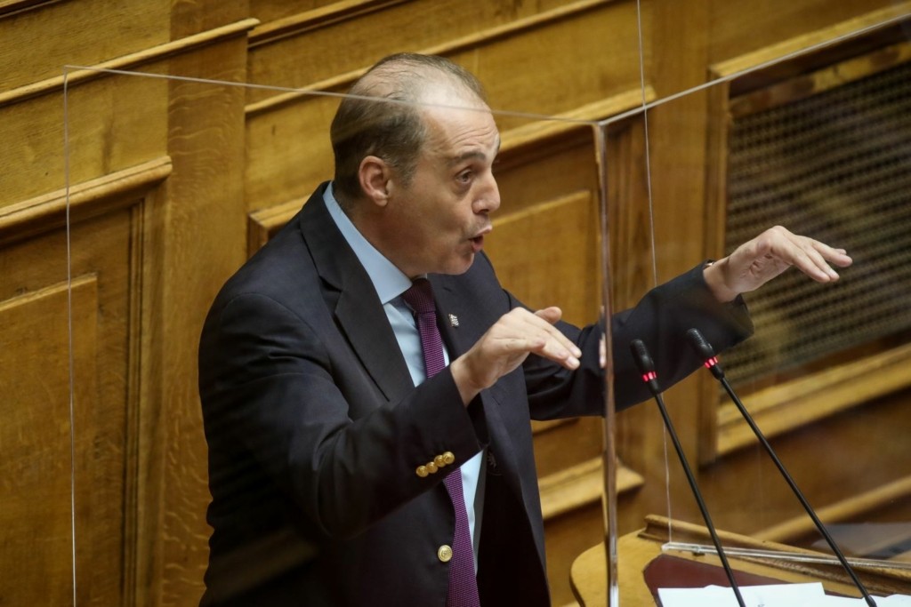 “Διπλό τόλουπ” από Βελοπουλο για την αποζημίωση στη Μάγδα Φύσσα – Τι λέει η ίδια στο DEBATER