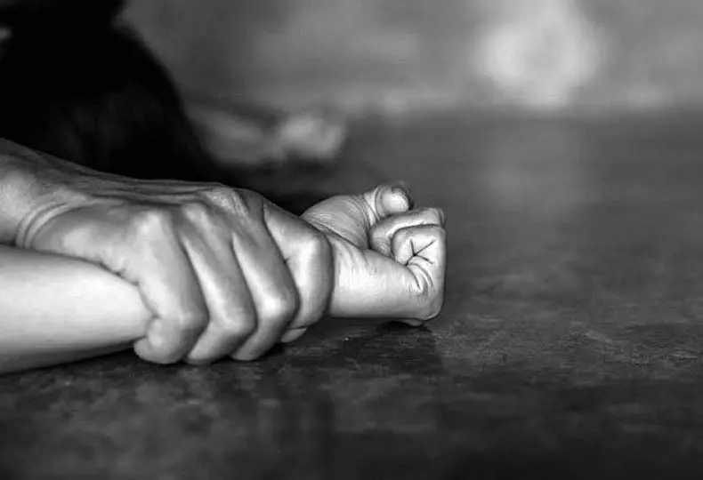 Την είχε όμηρο και την βίαζε για 14 μέρες στη Χαλκίδα – Όλα ξεκίνησαν από γνωριμία σε ηλεκτρονική εφαρμογή