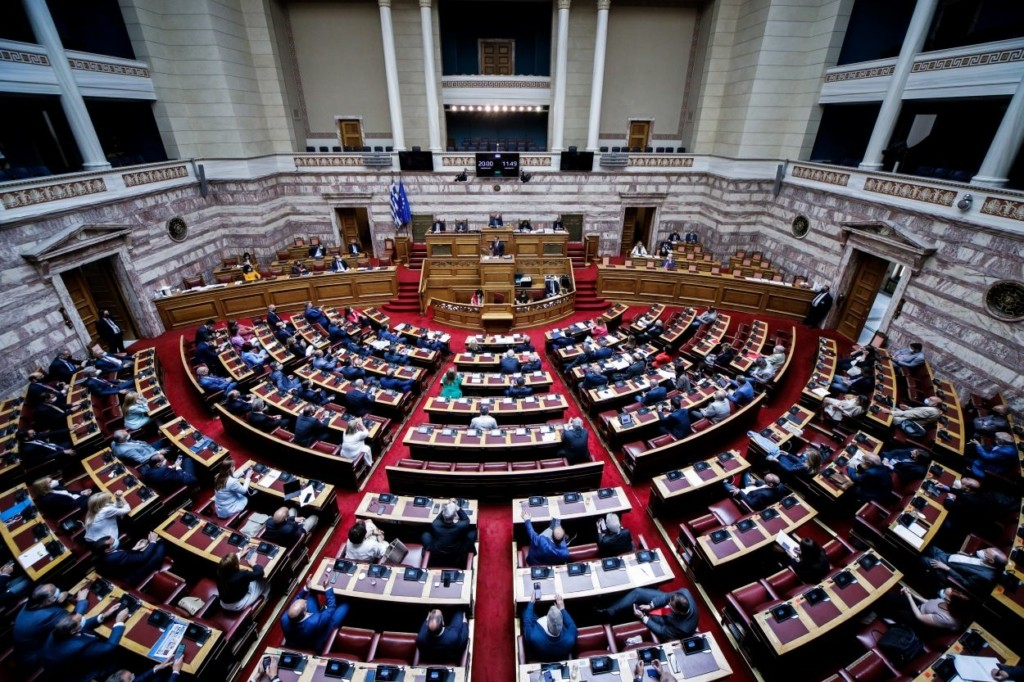 Υπερψηφίστηκε το εργασιακό νομοσχέδιο