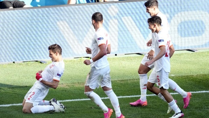 Στους 8 η Ισπανία μετά το “ματς του αιώνα”