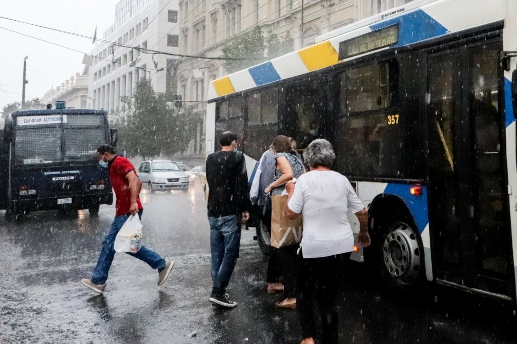 Μετά τον καύσωνα χαλάει ο καιρός – Η “Ψυχρή Λίμνη” έρχεται με επικίνδυνα φαινόμενα