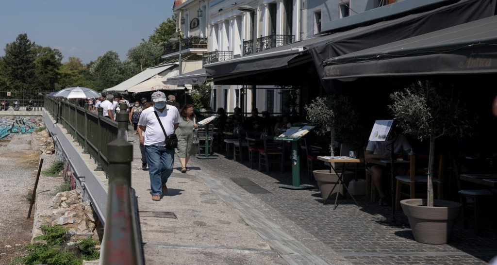 Πότε θα “ξεμπερδέψουμε” με την πανδημία σύμφωνα με τον Ηλία Μόσιαλο