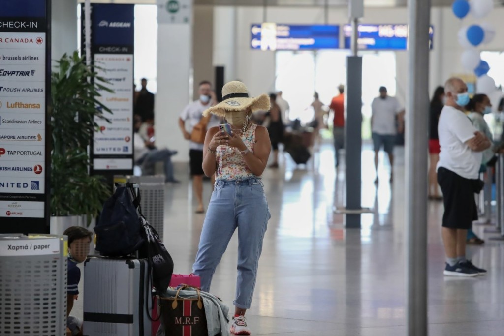 Χιλιάδες εγκλωβισμένοι Ευρωπαίοι στη Νότια Αφρική – Ψάχνουν τρόπο να επιστρέψουν στην πατρίδα τους