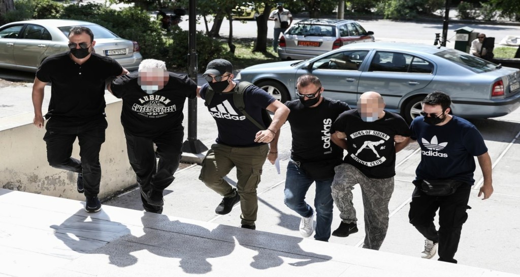 Νέες αποκαλύψεις για την υπόθεση της Ηλιούπολης – Το τετράδιο με τα μεγάλα ποσά και οι υποψίες του πατέρα της 19χρονης