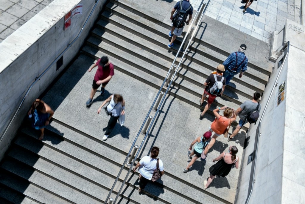 Συναγερμός για τις διακοπές ρεύματος μέσα στον καύσωνα – Στην έκτακτη σύσκεψη του ΑΔΜΗΕ ο Μητσοτάκης