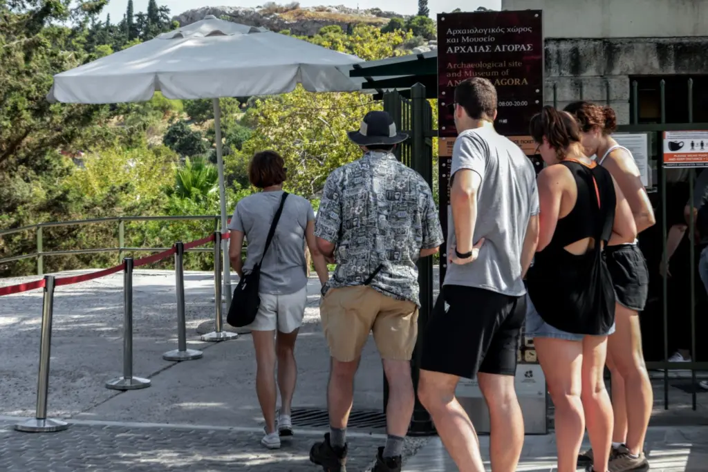 Γερμανική ένεση στον ελληνικό Τουρισμό Πάνω από 260.000 αφίξεις Γερμανών τον Ιούνιο
