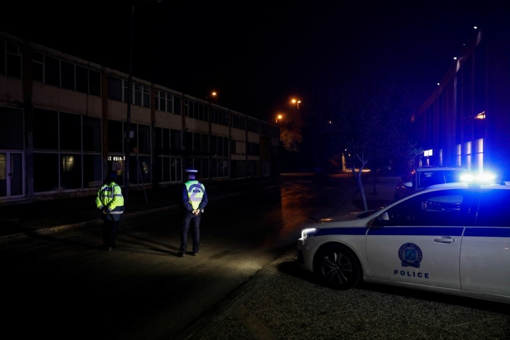 Ειδικός φρουρός ήταν σε άδεια στη Μυτιλήνη και πυροβολούσε στα πάρκα