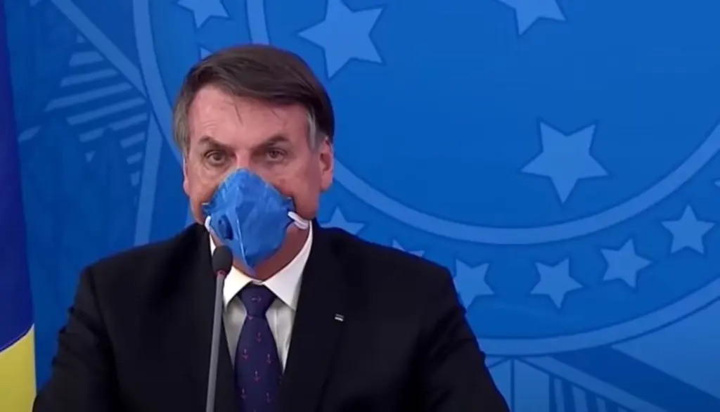 Χιλιάδες διαδηλωτές στις μεγάλες πόλεις της Βραζιλίας ζητούν την καθαίρεση του Μπολσονάρο