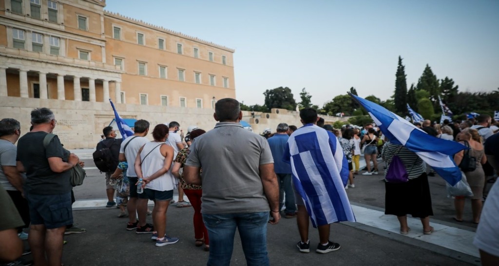 “Άστραψαν και βρόντηξαν” κατά των αντιεμβολιαστών – Ποιους χαρακτήρισε τσαρλατάνους ο Θεμιστοκλέους