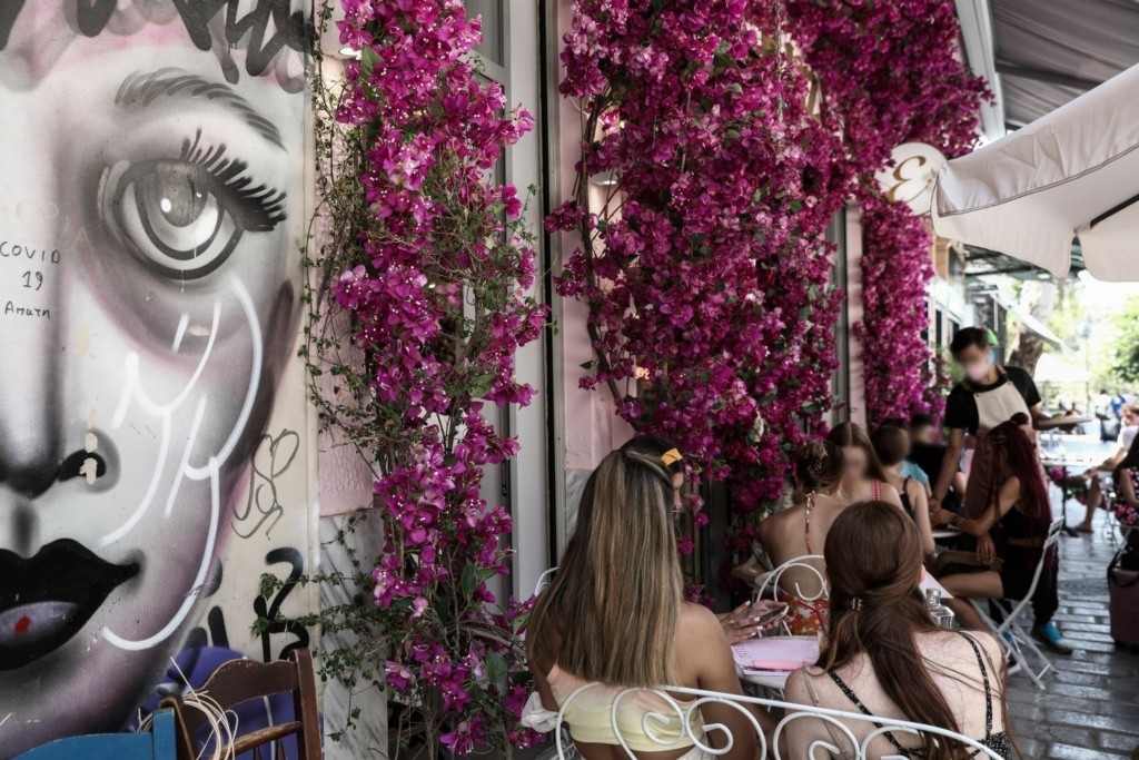 Πάνω από 188.000 έλεγχοι το Σάββατο – “Βροχή” οι συλλήψεις και πρόστιμα