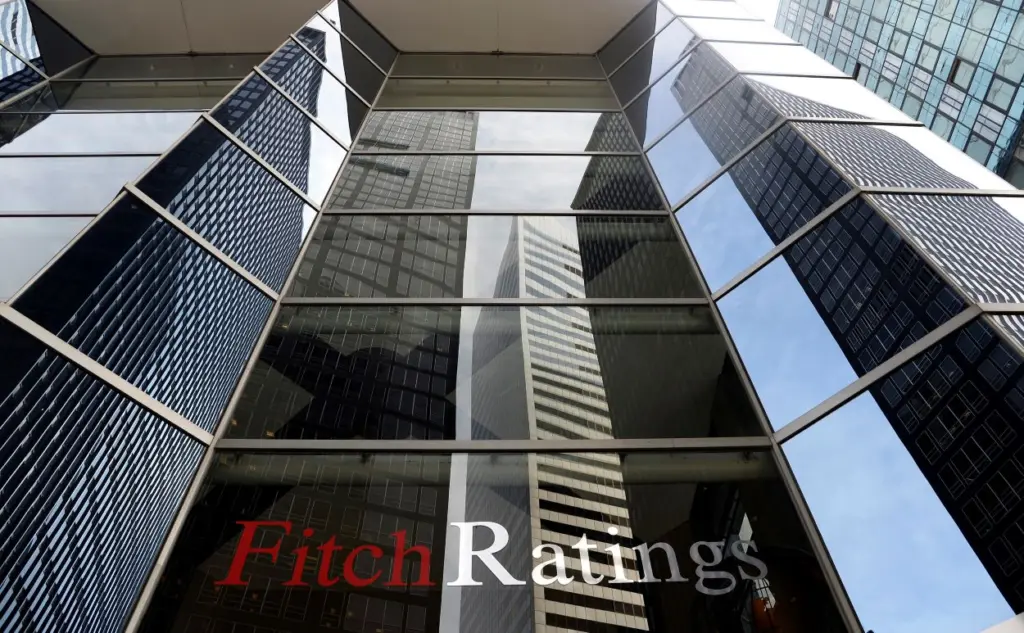 Fitch: Αναβάθμισε το αξιόχρεο των τεσσάρων ελληνικών συστημικών τραπεζών
