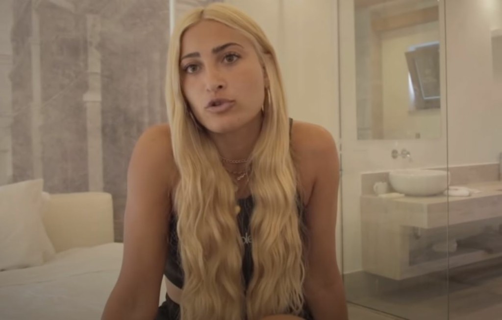 Αποκαλυπτική Ιωάννα Τούνη – “Έχω πάει με γυναίκα, ήταν τέλεια”