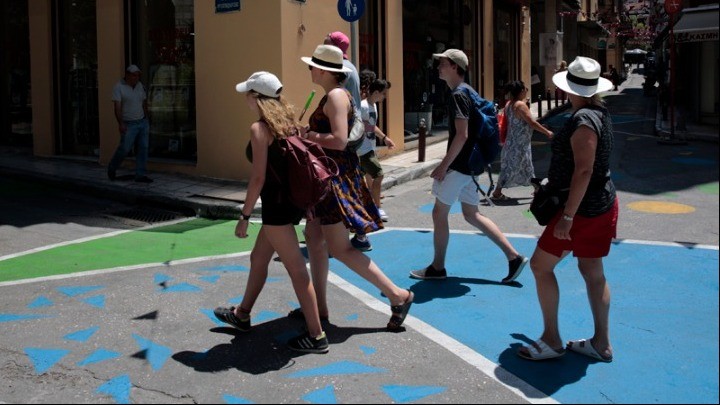 Σύσκεψη υπό Χρυσοχοΐδη και Χαρδαλιά για το κύμα καύσωνα που θα πλήξει τη χώρα
