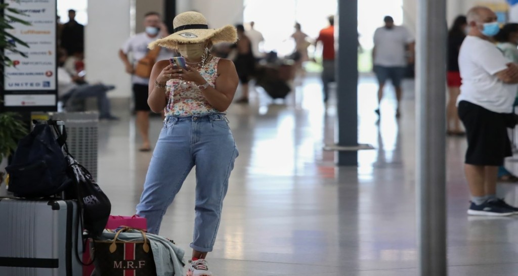 2628 νέα κρούσματα – Πόσοι διασωληνωμένοι και θάνατοι ανακοινώθηκαν