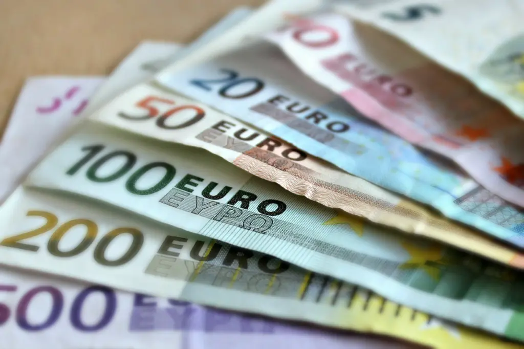 “Βρέχει” λεφτά – Όλες οι πληρωμές από τις 15 έως τις 19 Νοεμβρίου