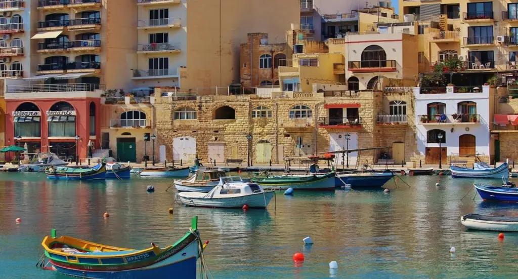 Η Μάλτα αλλάζει τα δεδομένα – Δε θα ρίχνει “άκυρο” στους ανεμβολίαστους