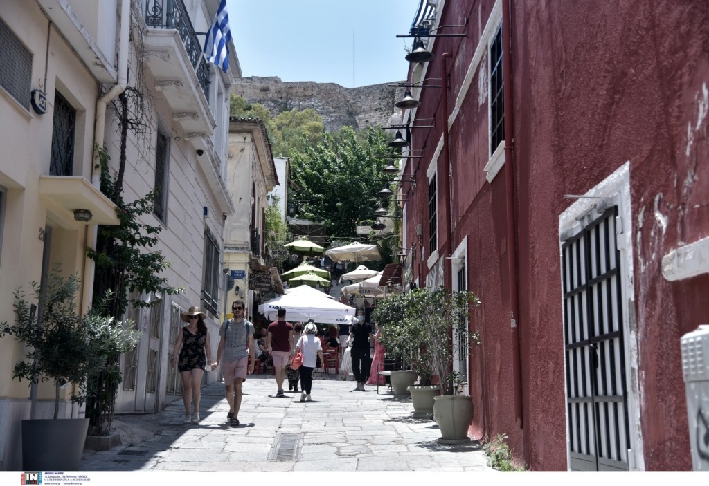 Είμαστε υπό πολιορκία από τη μετάλλαξη Δέλτα – Πότε θα κορυφωθεί το 4ο κύμα