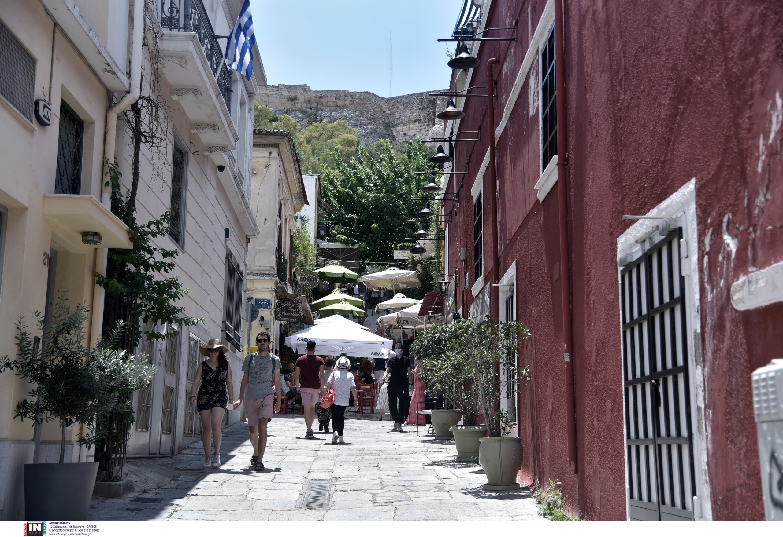 Είμαστε υπό πολιορκία από τη μετάλλαξη Δέλτα – Πότε θα κορυφωθεί το 4ο κύμα
