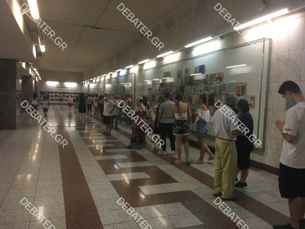 Από νωρίς ουρές για ένα δωρεάν rapid test στο μετρό του Συντάγματος (pics&vid)