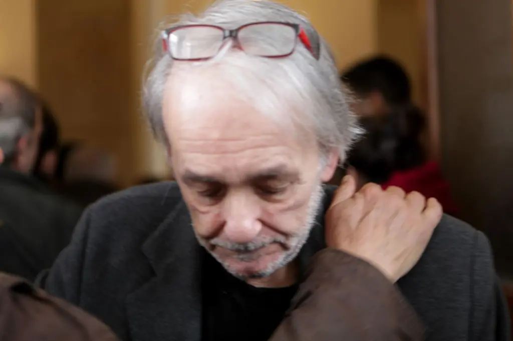 Γιατί μπήκε στην Εντατική ο Ανδρέας Μικρούτσικος – Τι δήλωσε ο γιος του στο DEBATER