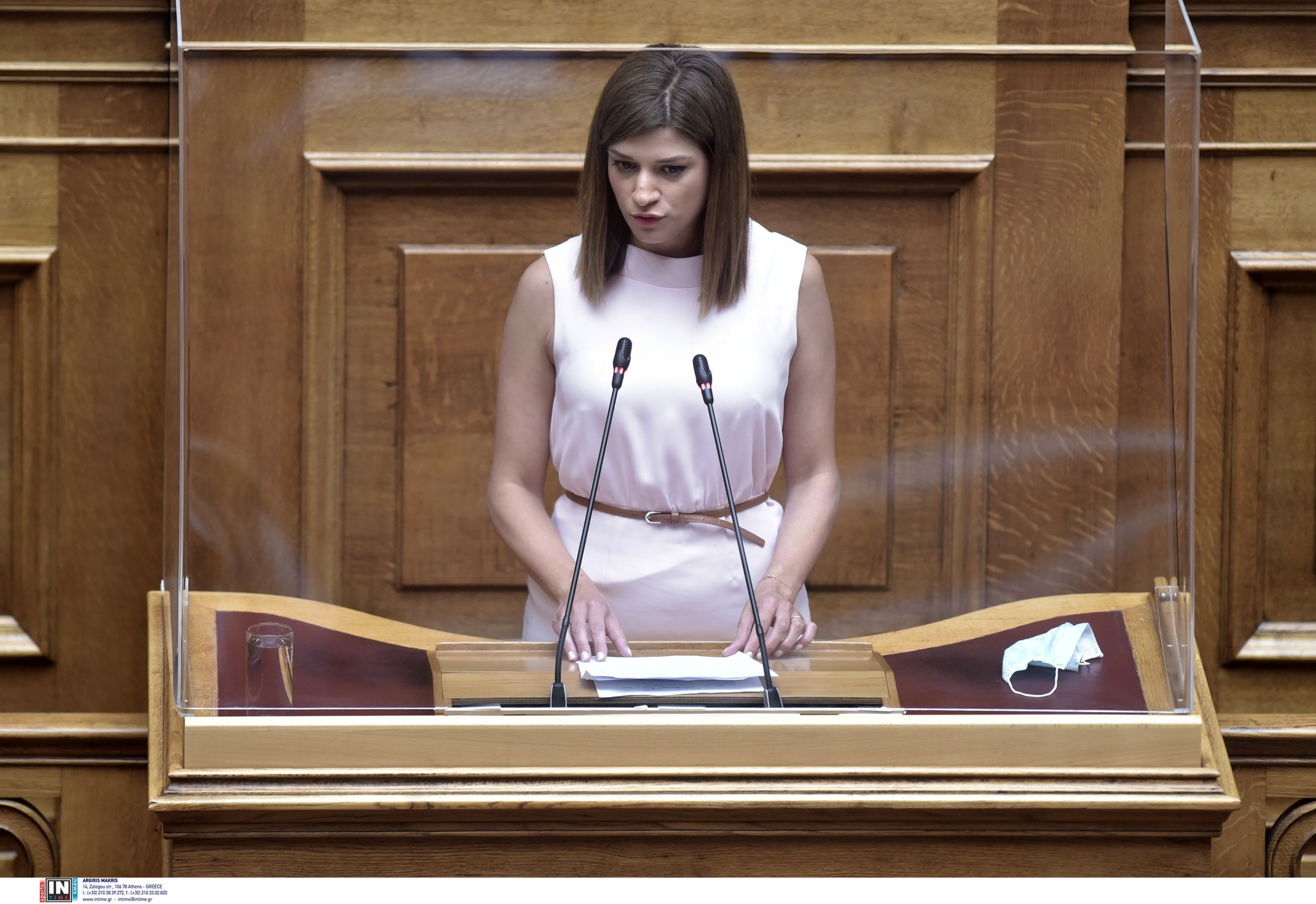Μηνυτήρια αναφορά από τη Νοτοπούλου για τα “σαπάκια” λεωφορεία της Λειψίας