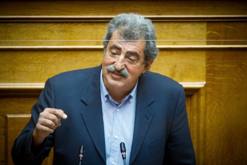 Η ατομική επιχείρηση του Παύλου Πολάκη, το “αίνιγμα” με την συμμετοχή της συζύγου και τα τρία δάνεια