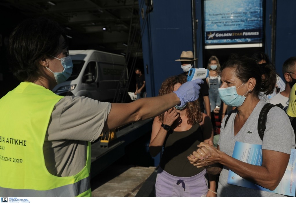 Ο Κικίλιας για το πλοίο “υγειονομική βόμβα” από την Ίο – 14 επιβεβαιωμένα κρούσματα με μέσο όρο τα 17 έτη