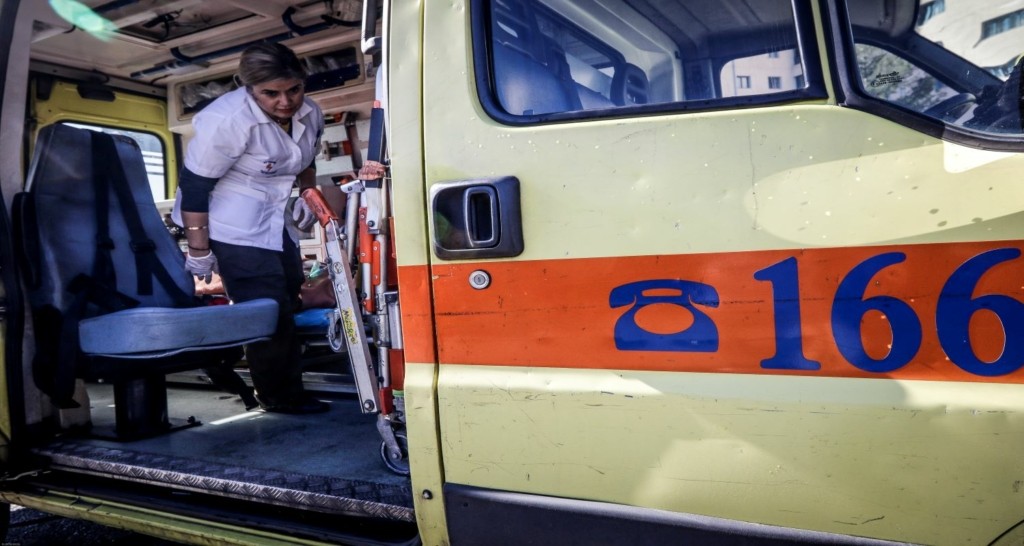 Πέθανε 18χρονη στη Σύρο – Η αεροδιακομιδή στο νοσοκομείο και τα ερωτήματα των αρχών