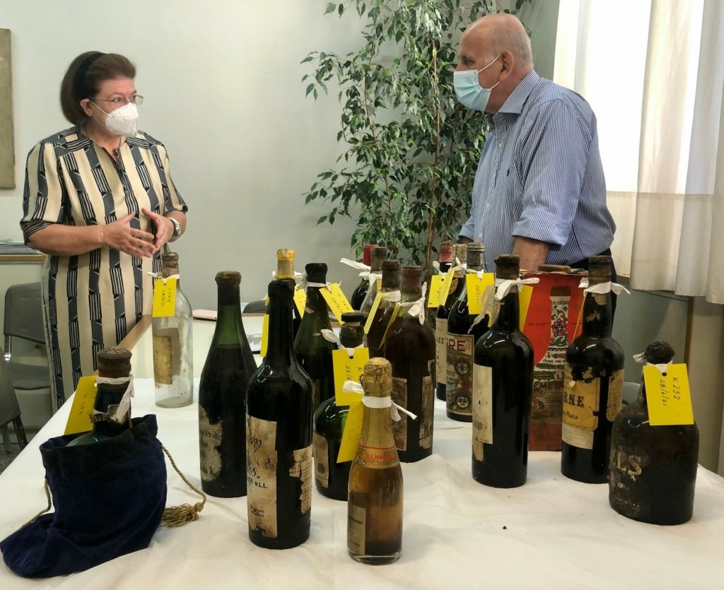 Ο σπάνιος θησαυρός που ανακαλύφθηκε στα βασιλικά κτήματα στο Τατόϊ (pics)