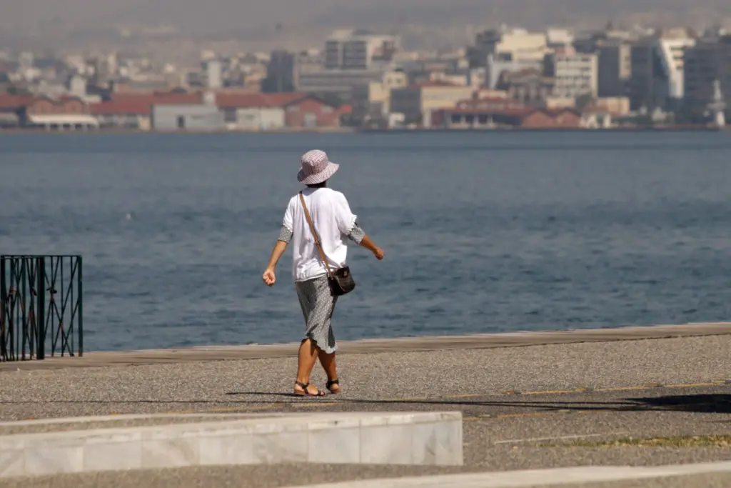 Ανησυχητική διψήφια αύξηση του ιικού φορτίου στη Θεσσαλονίκη