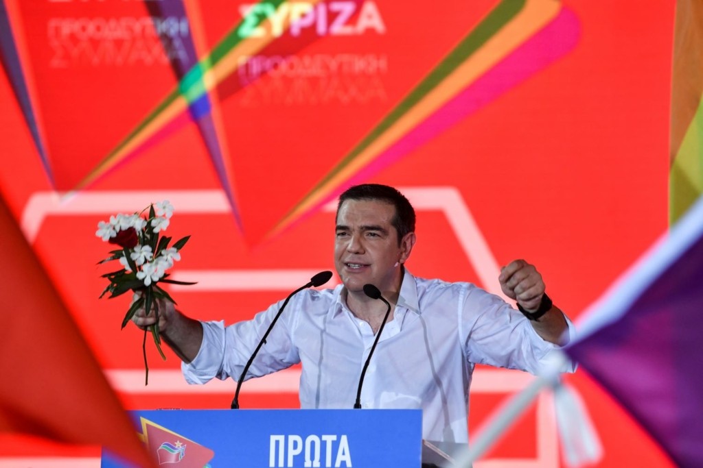 Ο Τσίπρας πάει Μύκονο και το twitter ξεσαλώνει σε ρυθμούς #Nammos_Venceremos (pics)