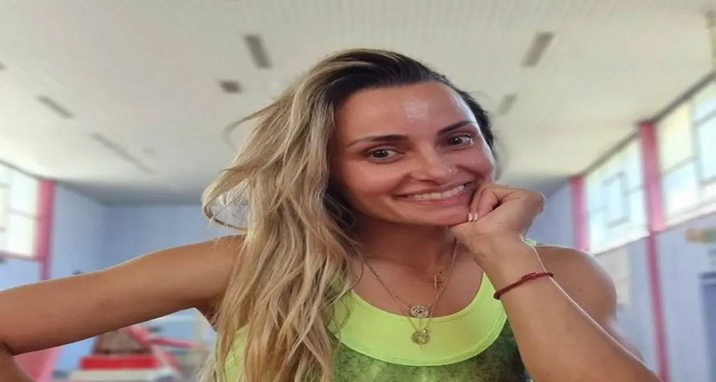 Η Βασιλική Μιλλούση ποζάρει με την κόρη της στο πλατό το DWTS