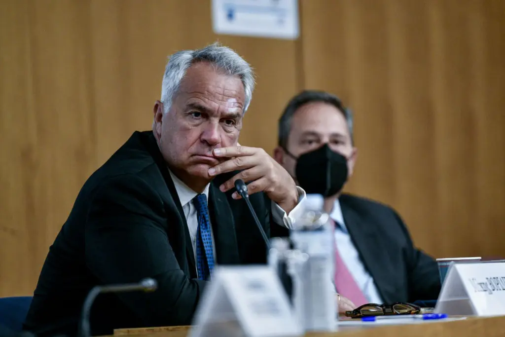 Αρνητικός στα lockdown ο Βορίδης – Προτάσσει την ατομική ευθύνη για τον εμβολιασμό (vid)