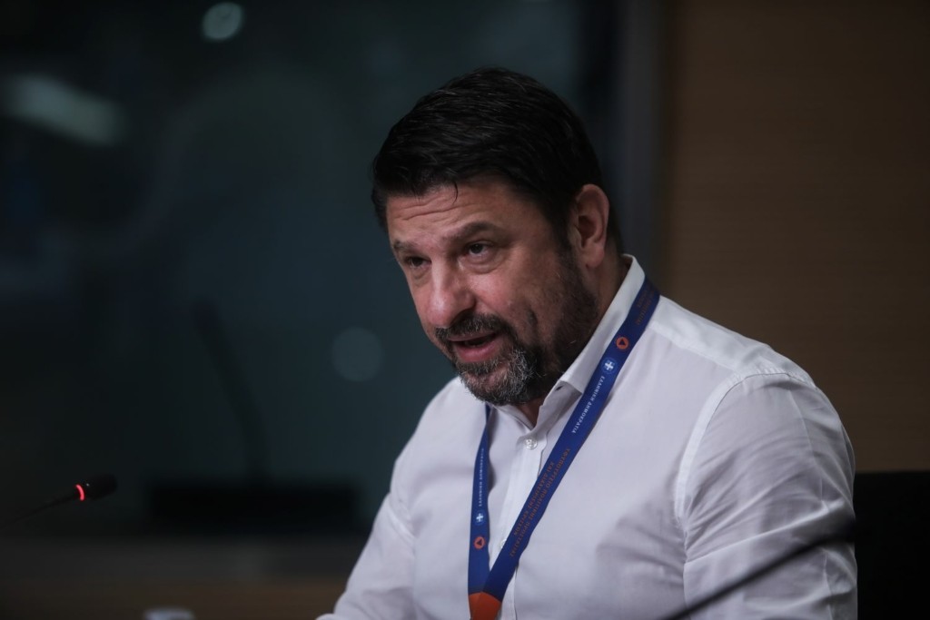 Χαρδαλιάς για φωτιά στη Βαρυμπόμπη – Στις φλόγες 12.500 στρέμματα – Κάηκαν 94 σπίτια (vid)