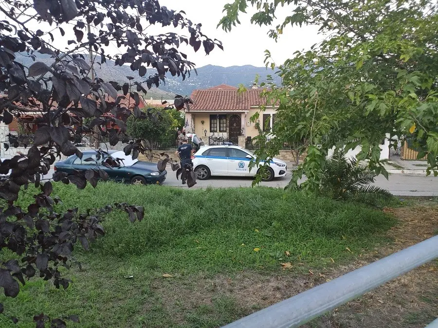 Άγρια δολοφονία στον Βόλο – Τον σκότωσαν με σφυριές και μαχαιριές και πέταξαν το πτώμα σε πάρκο (pics)