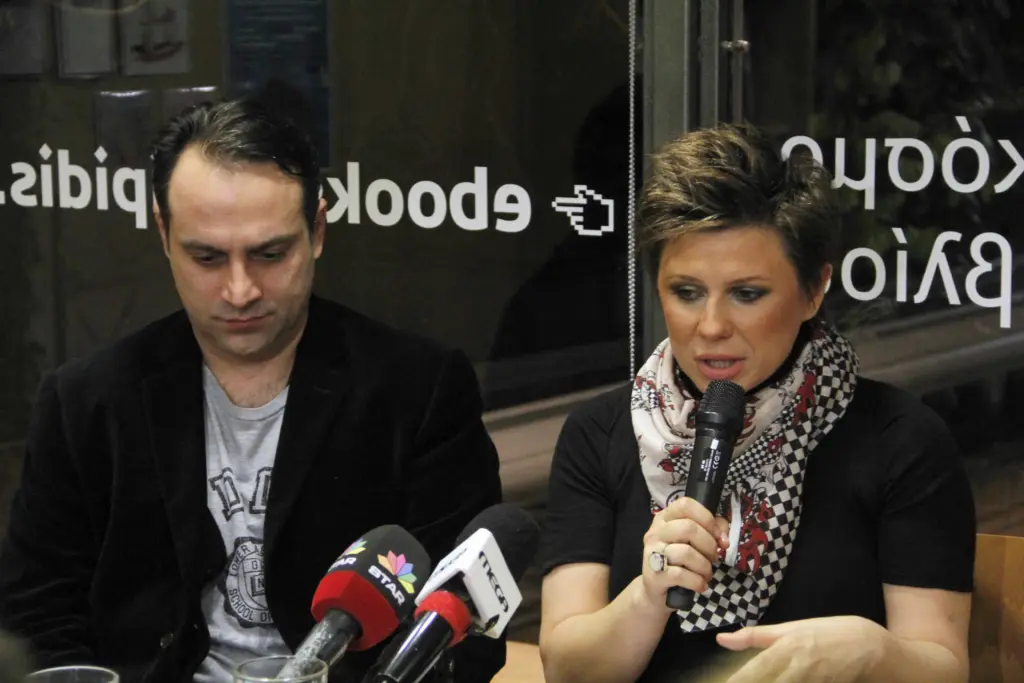 Χωρίζουν η Κατερίνα Καραβάτου και ο Κρατερός Κατσούλης μετά από 10 χρόνια γάμου
