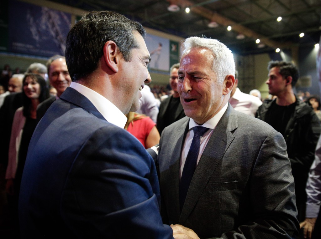 Πως ο ναύαρχος Αποστολάκης “τάραξε” τα “νερά” της κυβέρνησης