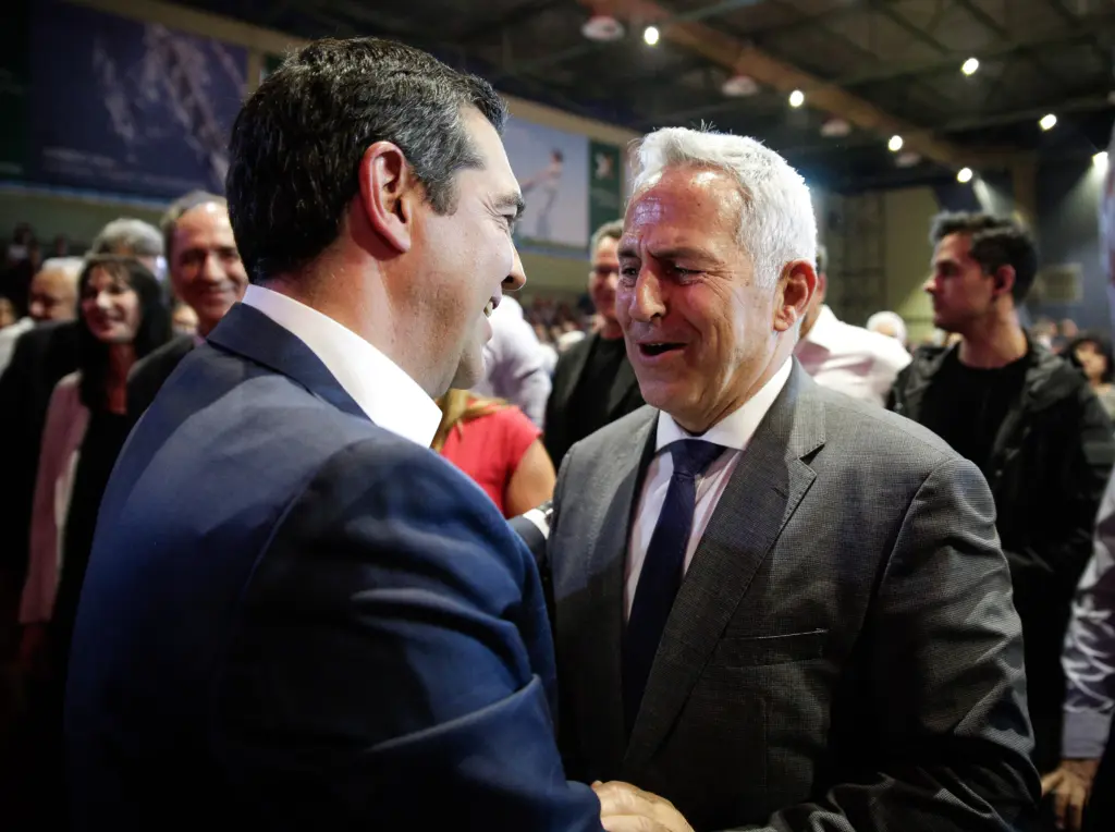 Πως ο ναύαρχος Αποστολάκης “τάραξε” τα “νερά” της κυβέρνησης