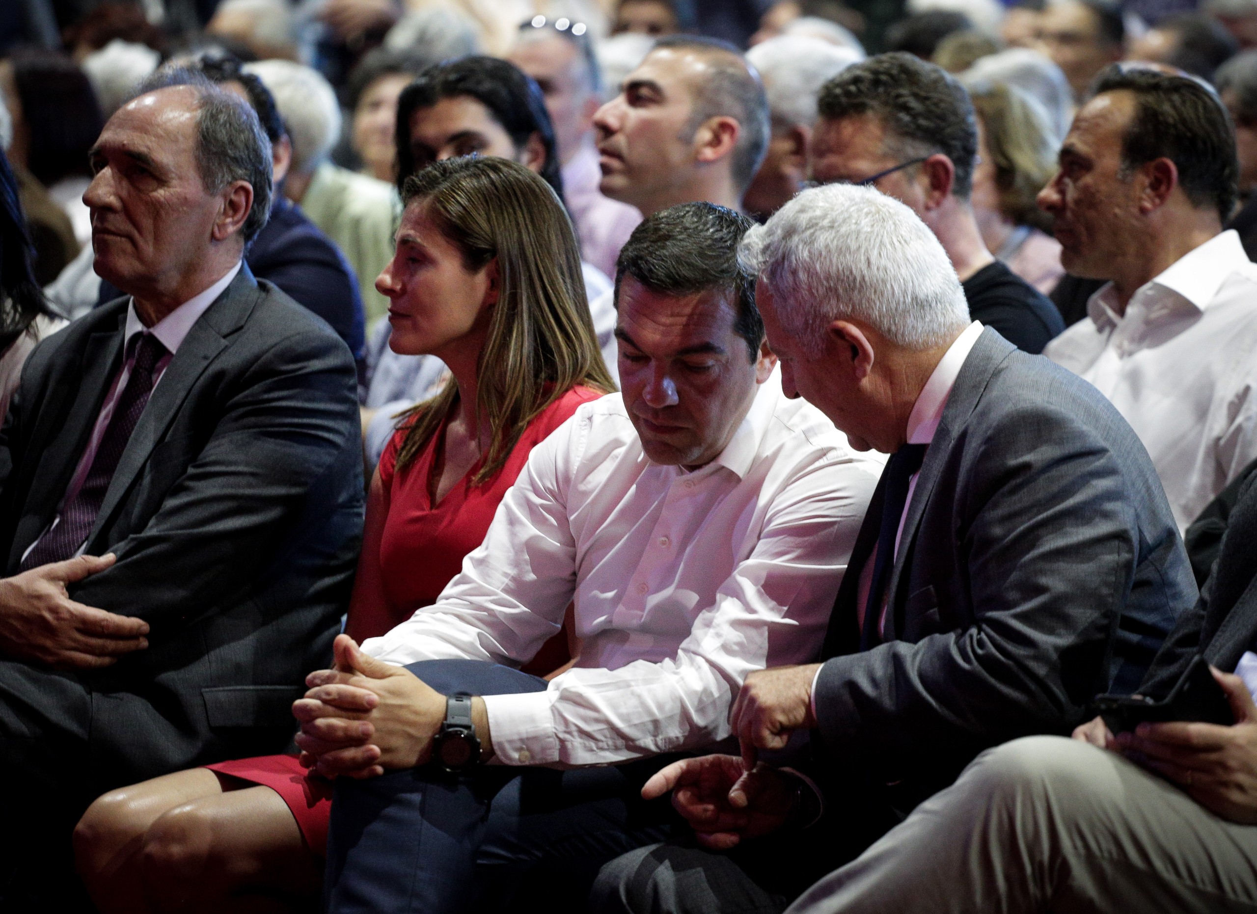 Η επικοινωνία Τσίπρα – Αποστολάκη πριν τον ανασχηματισμό και η προειδοποίηση του Προέδρου του ΣΥΡΙΖΑ